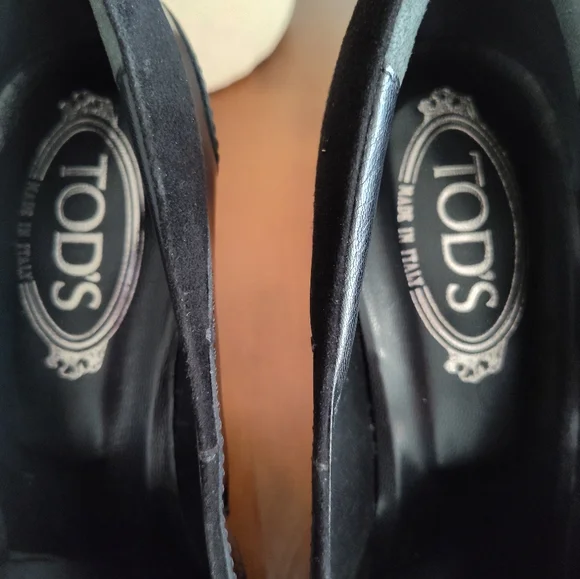 Tod's Black Leather and Suede Heels - Picture 8 of 12